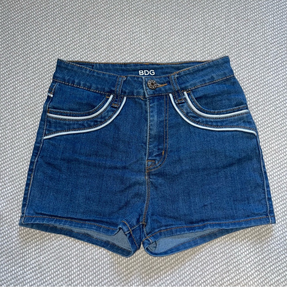 Urban Outfitters BDG Denim High Rise Erin 5 Pocket Shorts Sz 25 White Stripe